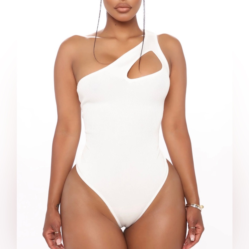 Carlie One Shoulder Bodysuit